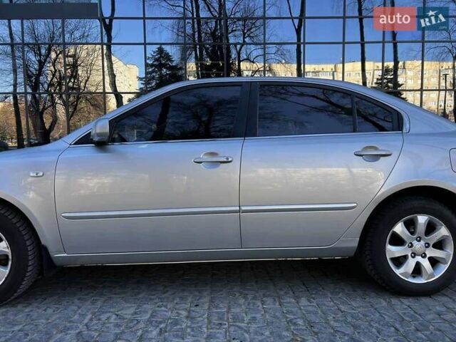 Сірий Кіа Маджентіс, об'ємом двигуна 2 л та пробігом 242 тис. км за 6200 $, фото 56 на Automoto.ua