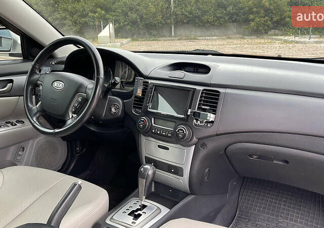 Сірий Кіа Маджентіс, об'ємом двигуна 2 л та пробігом 303 тис. км за 6500 $, фото 7 на Automoto.ua