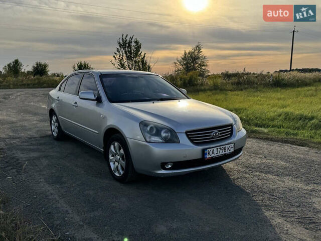 Сірий Кіа Маджентіс, об'ємом двигуна 2 л та пробігом 223 тис. км за 5600 $, фото 8 на Automoto.ua