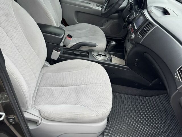 Серый Киа Маджентис, объемом двигателя 2 л и пробегом 263 тыс. км за 7200 $, фото 8 на Automoto.ua