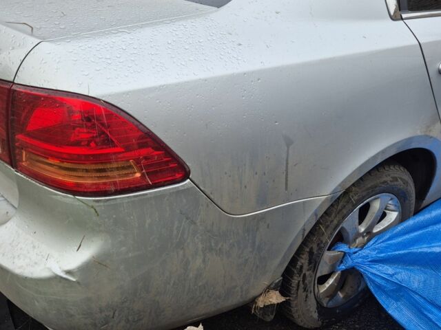 Серый Киа Маджентис, объемом двигателя 2 л и пробегом 180 тыс. км за 2200 $, фото 4 на Automoto.ua