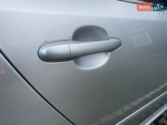 Сірий Кіа Маджентіс, об'ємом двигуна 2 л та пробігом 269 тис. км за 5350 $, фото 18 на Automoto.ua