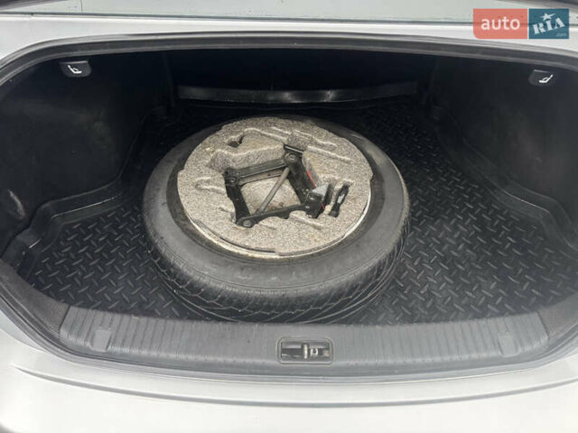 Сірий Кіа Маджентіс, об'ємом двигуна 2 л та пробігом 265 тис. км за 6500 $, фото 25 на Automoto.ua