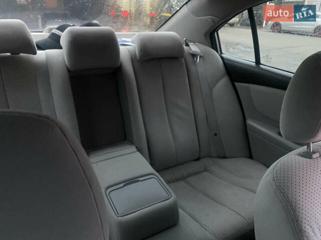 Сірий Кіа Маджентіс, об'ємом двигуна 2 л та пробігом 269 тис. км за 5350 $, фото 5 на Automoto.ua