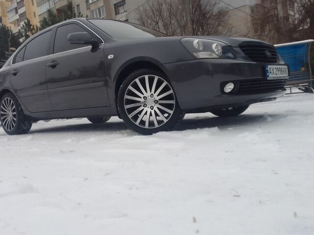 Серый Киа Маджентис, объемом двигателя 2 л и пробегом 290 тыс. км за 6999 $, фото 2 на Automoto.ua