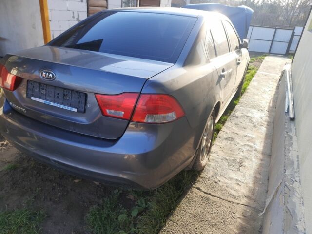 Серый Киа Маджентис, объемом двигателя 2 л и пробегом 267 тыс. км за 2200 $, фото 1 на Automoto.ua