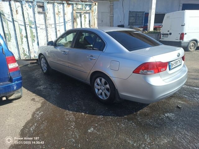 Сірий Кіа Маджентіс, об'ємом двигуна 2 л та пробігом 157 тис. км за 6000 $, фото 5 на Automoto.ua