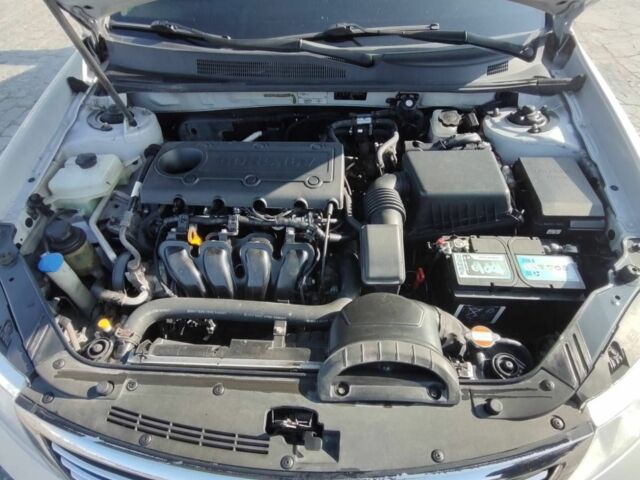 Серый Киа Маджентис, объемом двигателя 2 л и пробегом 185 тыс. км за 7150 $, фото 7 на Automoto.ua