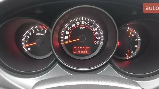 Сірий Кіа Маджентіс, об'ємом двигуна 2 л та пробігом 191 тис. км за 7700 $, фото 13 на Automoto.ua