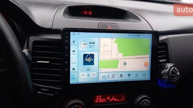 Сірий Кіа Маджентіс, об'ємом двигуна 2 л та пробігом 191 тис. км за 7700 $, фото 9 на Automoto.ua