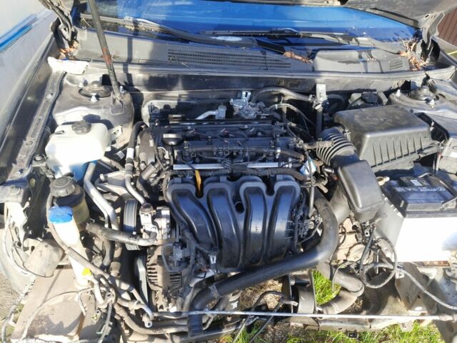 Серый Киа Маджентис, объемом двигателя 2 л и пробегом 267 тыс. км за 2200 $, фото 5 на Automoto.ua