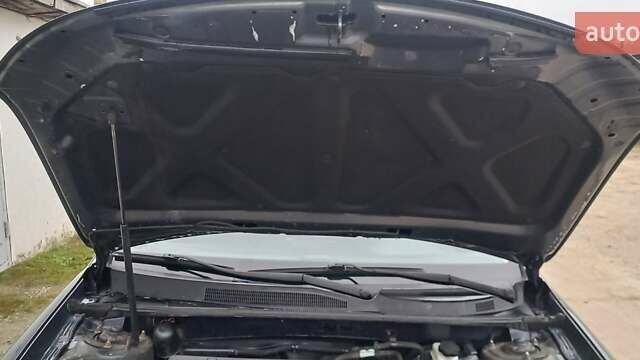 Сірий Кіа Маджентіс, об'ємом двигуна 2 л та пробігом 191 тис. км за 7700 $, фото 15 на Automoto.ua