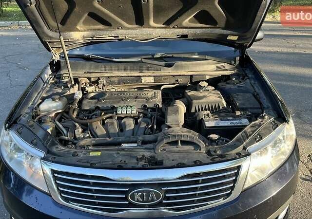 Киа Маджентис 2008 в Мукачеве на Automoto.ua Синий Киа Маджентис, объемом двигателя 2 л и пробегом 291 тыс. км за 5900 $, фото 10 на Automoto.ua