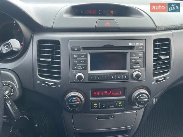 Синий Киа Маджентис, объемом двигателя 2 л и пробегом 156 тыс. км за 6950 $, фото 25 на Automoto.ua