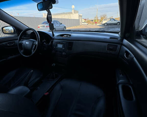 Киа Маджентис 2009 в Каменке на Automoto.ua Синий Киа Маджентис, объемом двигателя 2 л и пробегом 264 тыс. км за 6400 $, фото 9 на Automoto.ua