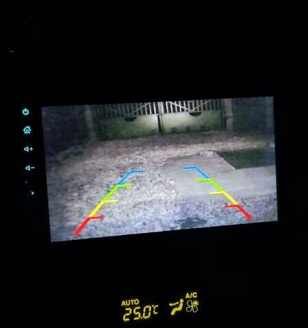 Зелений Кіа Маджентіс, об'ємом двигуна 2 л та пробігом 260 тис. км за 3950 $, фото 9 на Automoto.ua