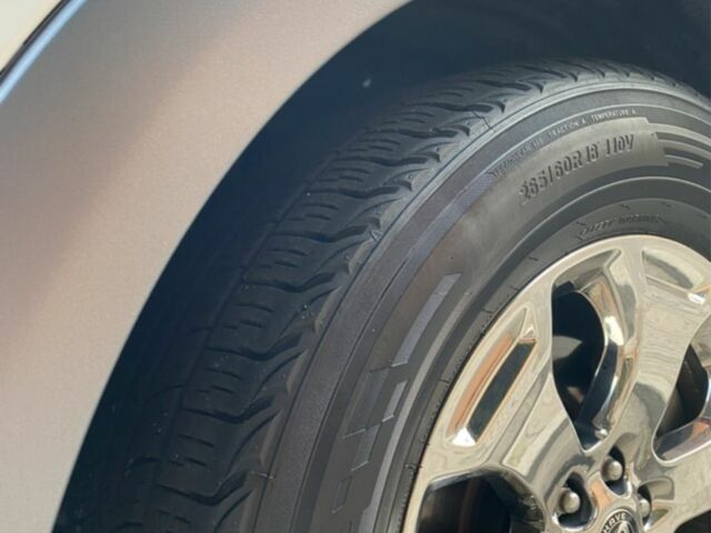 Белый Киа Мохаве, объемом двигателя 3 л и пробегом 83 тыс. км за 27500 $, фото 4 на Automoto.ua