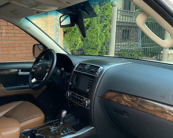 Білий Кіа Мохаве, об'ємом двигуна 3 л та пробігом 83 тис. км за 27500 $, фото 28 на Automoto.ua