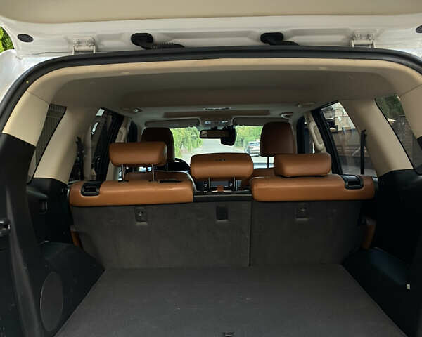 Білий Кіа Мохаве, об'ємом двигуна 3 л та пробігом 83 тис. км за 27500 $, фото 42 на Automoto.ua