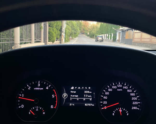 Білий Кіа Мохаве, об'ємом двигуна 3 л та пробігом 83 тис. км за 27500 $, фото 53 на Automoto.ua