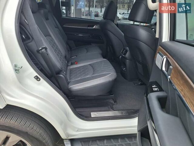 Белый Киа Мохаве, объемом двигателя 2.96 л и пробегом 38 тыс. км за 48950 $, фото 26 на Automoto.ua