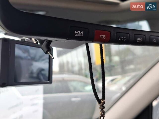 Белый Киа Мохаве, объемом двигателя 2.96 л и пробегом 38 тыс. км за 48950 $, фото 52 на Automoto.ua