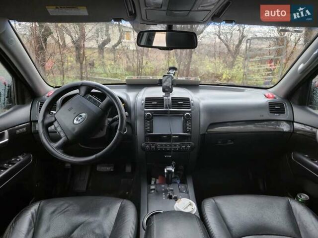 Чорний Кіа Мохаве, об'ємом двигуна 3.78 л та пробігом 296 тис. км за 13700 $, фото 11 на Automoto.ua