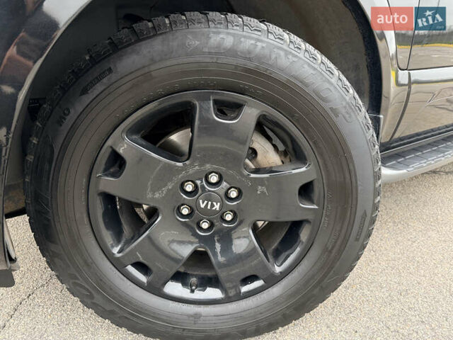 Чорний Кіа Мохаве, об'ємом двигуна 2.96 л та пробігом 232 тис. км за 14500 $, фото 6 на Automoto.ua