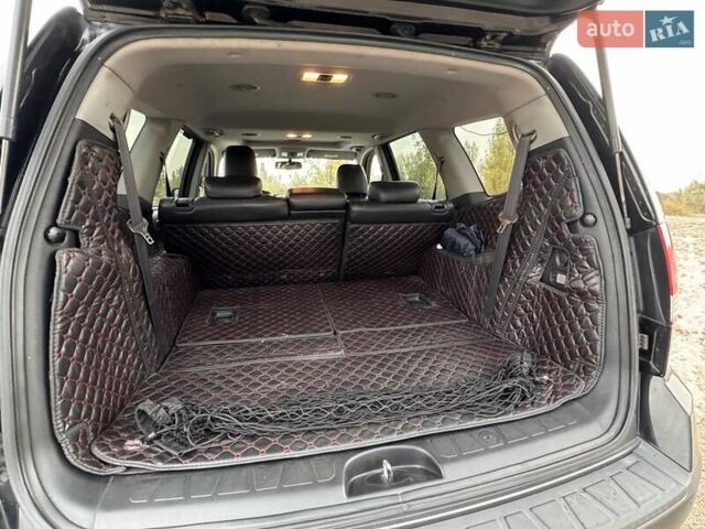 Черный Киа Мохаве, объемом двигателя 2.96 л и пробегом 282 тыс. км за 16000 $, фото 14 на Automoto.ua