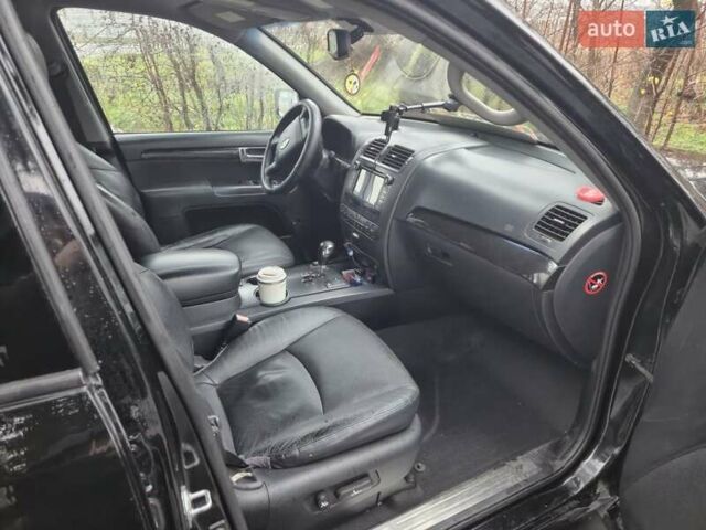 Чорний Кіа Мохаве, об'ємом двигуна 3.78 л та пробігом 296 тис. км за 13700 $, фото 6 на Automoto.ua