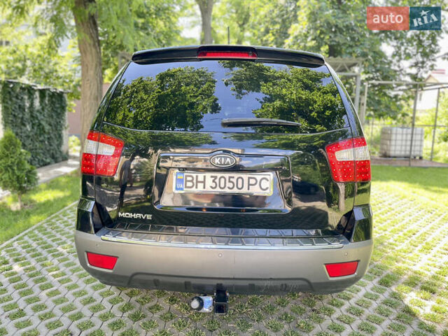 Чорний Кіа Мохаве, об'ємом двигуна 2.96 л та пробігом 221 тис. км за 14999 $, фото 9 на Automoto.ua