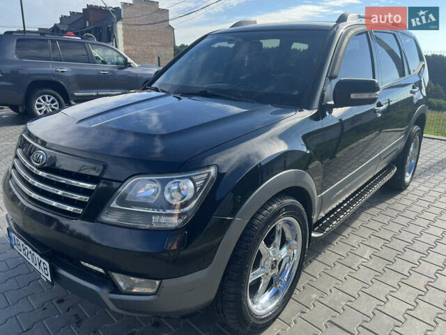 Чорний Кіа Мохаве, об'ємом двигуна 3 л та пробігом 309 тис. км за 13500 $, фото 3 на Automoto.ua