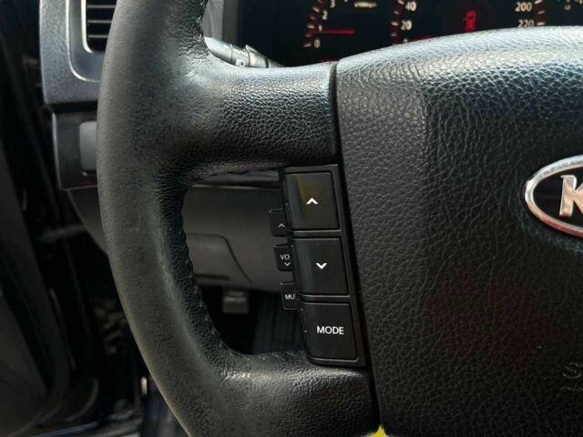 Черный Киа Мохаве, объемом двигателя 3 л и пробегом 194 тыс. км за 13990 $, фото 14 на Automoto.ua