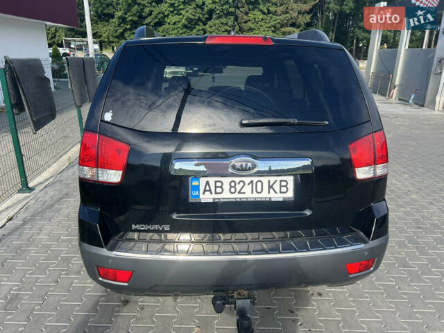 Чорний Кіа Мохаве, об'ємом двигуна 3 л та пробігом 309 тис. км за 13500 $, фото 7 на Automoto.ua