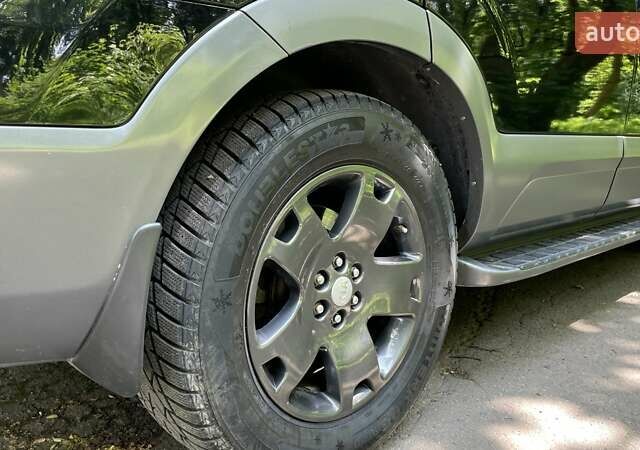 Черный Киа Мохаве, объемом двигателя 2.96 л и пробегом 315 тыс. км за 12500 $, фото 20 на Automoto.ua