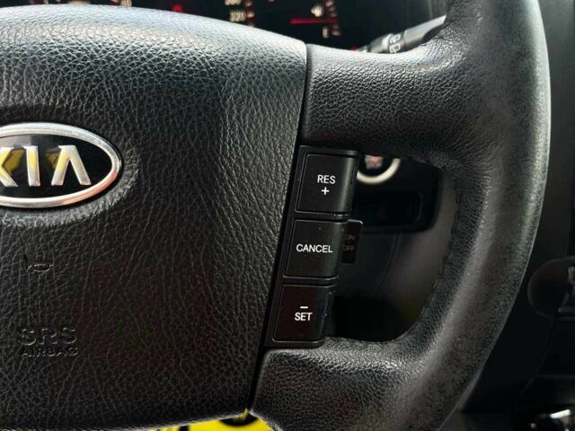 Черный Киа Мохаве, объемом двигателя 3 л и пробегом 194 тыс. км за 13990 $, фото 15 на Automoto.ua