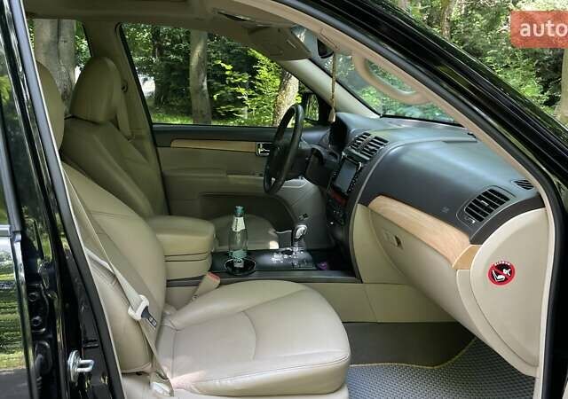 Черный Киа Мохаве, объемом двигателя 2.96 л и пробегом 315 тыс. км за 12500 $, фото 13 на Automoto.ua