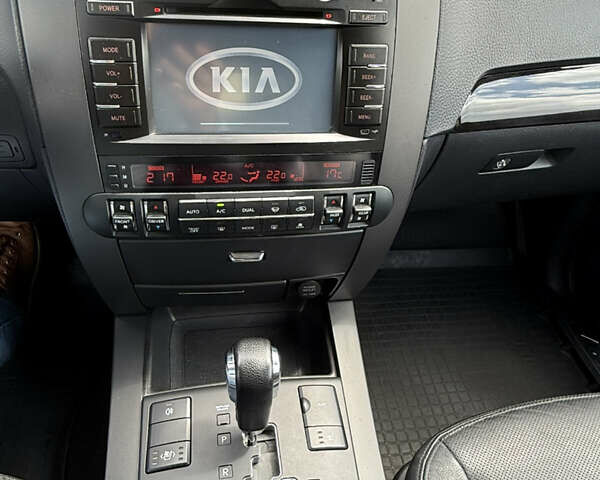 Чорний Кіа Мохаве, об'ємом двигуна 2.96 л та пробігом 318 тис. км за 13490 $, фото 20 на Automoto.ua