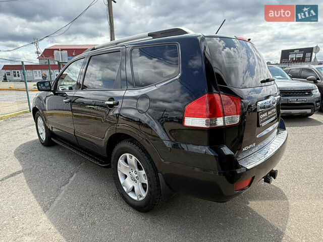 Чорний Кіа Мохаве, об'ємом двигуна 2.96 л та пробігом 318 тис. км за 13490 $, фото 5 на Automoto.ua