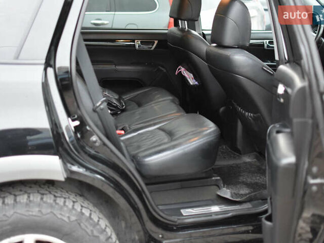 Черный Киа Мохаве, объемом двигателя 2.96 л и пробегом 160 тыс. км за 15500 $, фото 13 на Automoto.ua