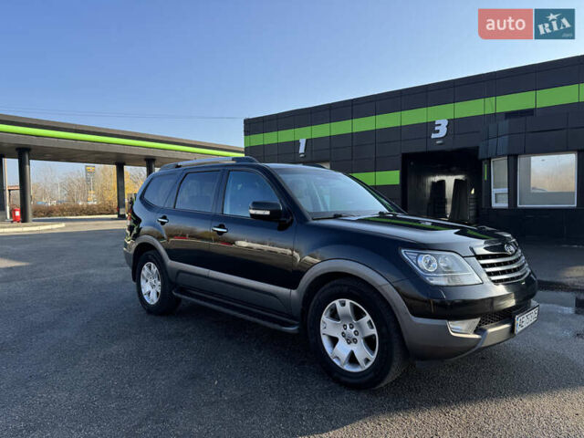 Черный Киа Мохаве, объемом двигателя 2.96 л и пробегом 143 тыс. км за 15900 $, фото 2 на Automoto.ua