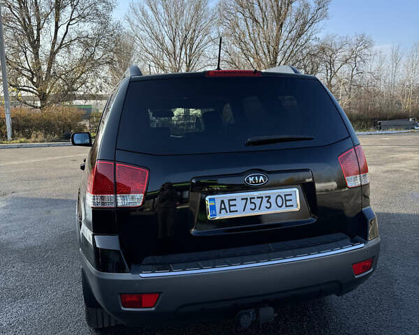 Черный Киа Мохаве, объемом двигателя 2.96 л и пробегом 143 тыс. км за 15900 $, фото 7 на Automoto.ua