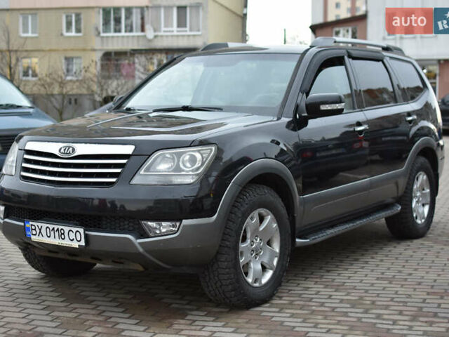 Черный Киа Мохаве, объемом двигателя 2.96 л и пробегом 160 тыс. км за 15500 $, фото 3 на Automoto.ua