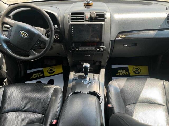 Черный Киа Мохаве, объемом двигателя 3 л и пробегом 194 тыс. км за 13990 $, фото 19 на Automoto.ua