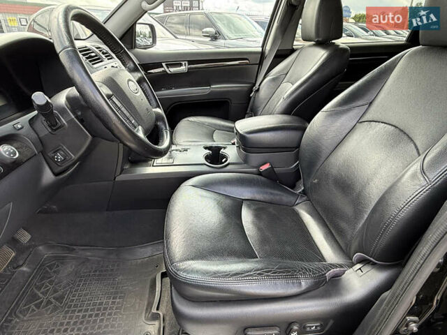 Чорний Кіа Мохаве, об'ємом двигуна 2.96 л та пробігом 318 тис. км за 13490 $, фото 9 на Automoto.ua