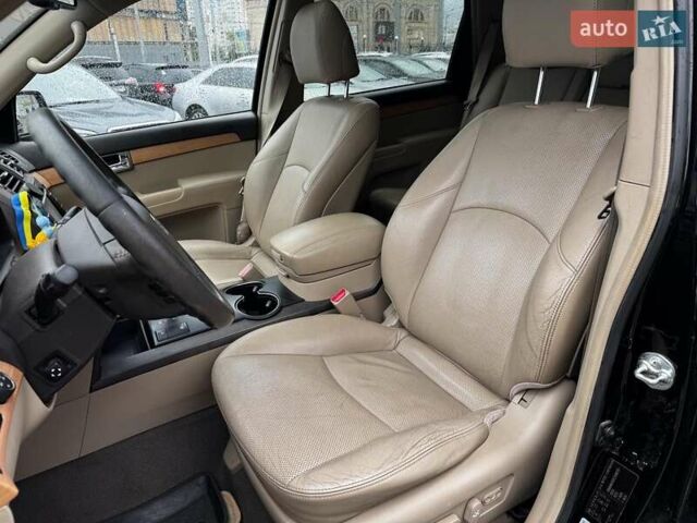 Чорний Кіа Мохаве, об'ємом двигуна 3 л та пробігом 244 тис. км за 15890 $, фото 11 на Automoto.ua