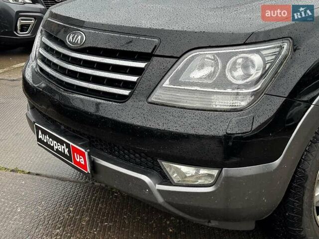 Чорний Кіа Мохаве, об'ємом двигуна 3 л та пробігом 244 тис. км за 15890 $, фото 3 на Automoto.ua