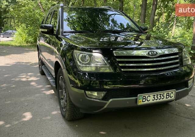 Черный Киа Мохаве, объемом двигателя 2.96 л и пробегом 315 тыс. км за 12500 $, фото 1 на Automoto.ua