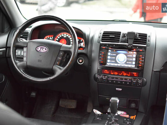 Черный Киа Мохаве, объемом двигателя 2.96 л и пробегом 160 тыс. км за 15500 $, фото 6 на Automoto.ua