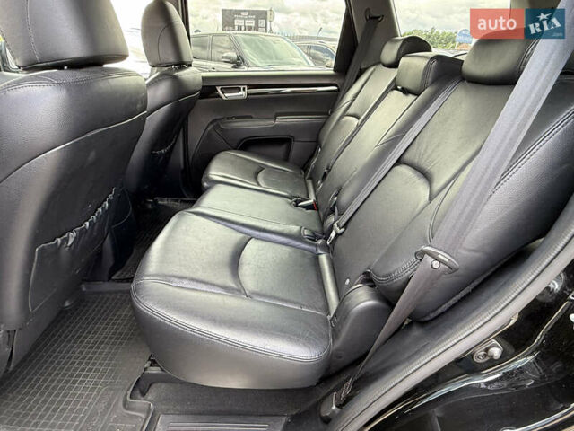 Чорний Кіа Мохаве, об'ємом двигуна 2.96 л та пробігом 318 тис. км за 13490 $, фото 15 на Automoto.ua